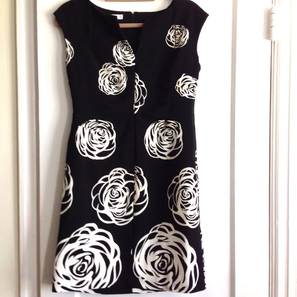 London Times Black And White Floral Dress